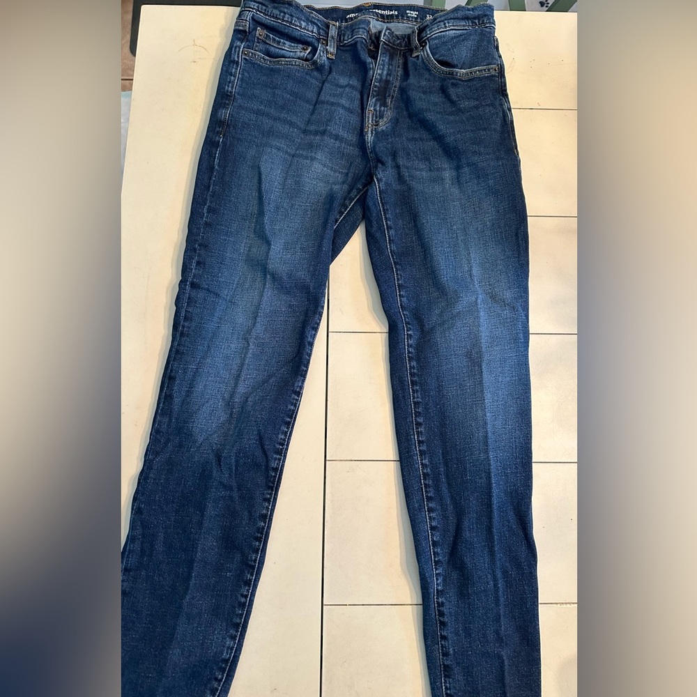 Amazon Essentials Men’s Straight Leg Jeans 32x32
